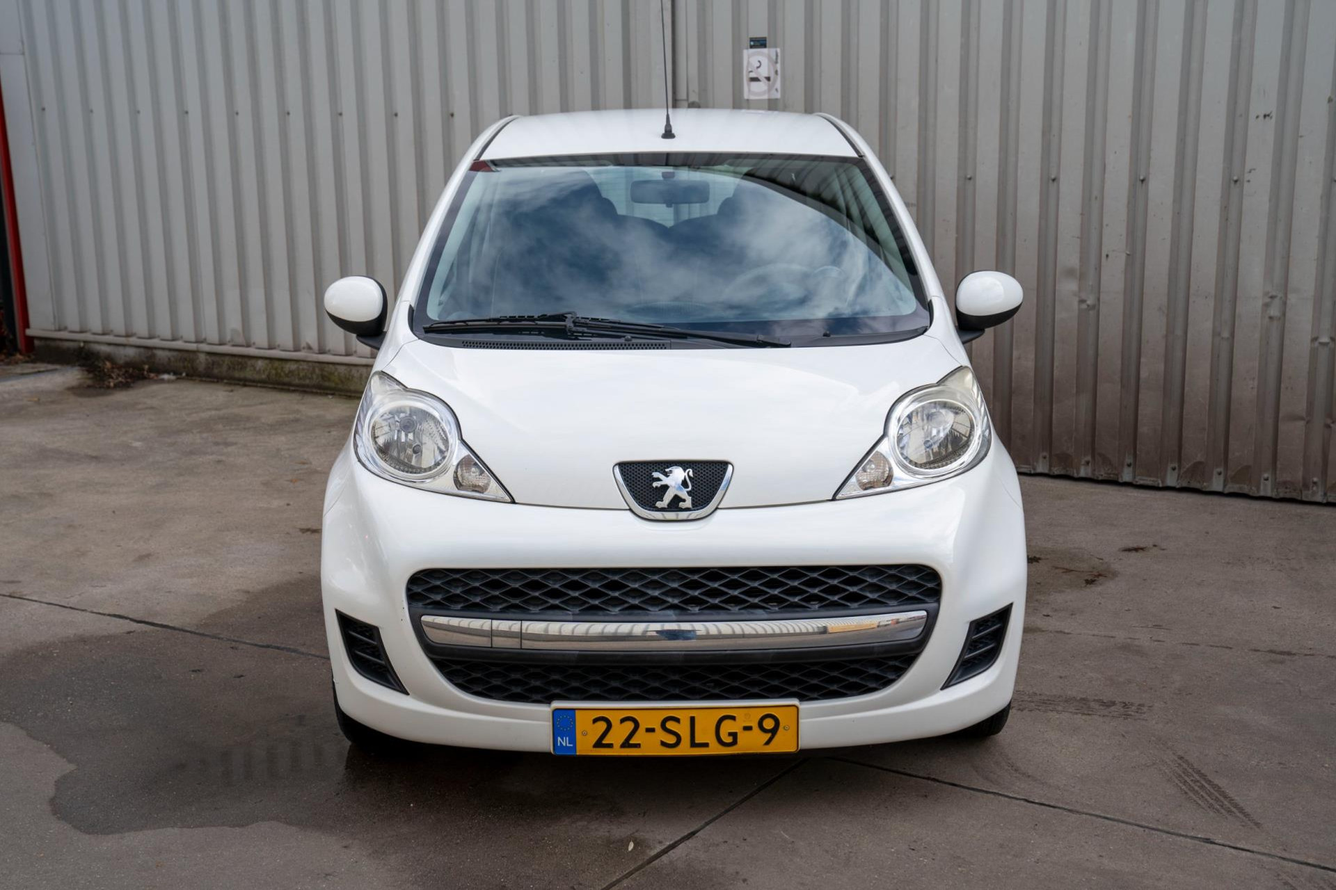 Peugeot 107 1.0-12V XS 48611240-2.jpg | T & L Auto's