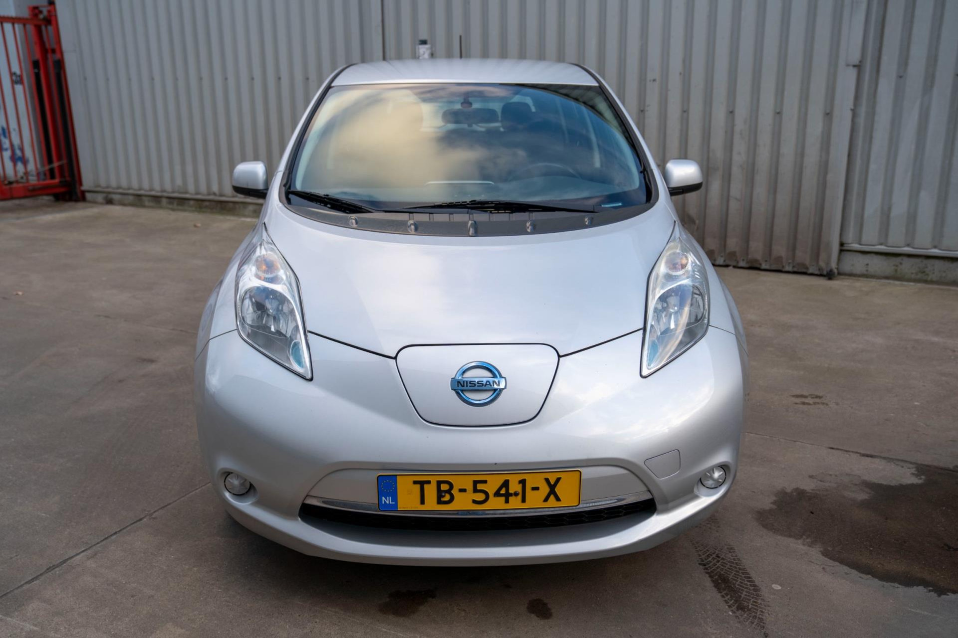 Nissan Leaf Visia 24 kWh 49725791-2.jpg | T & L Auto's