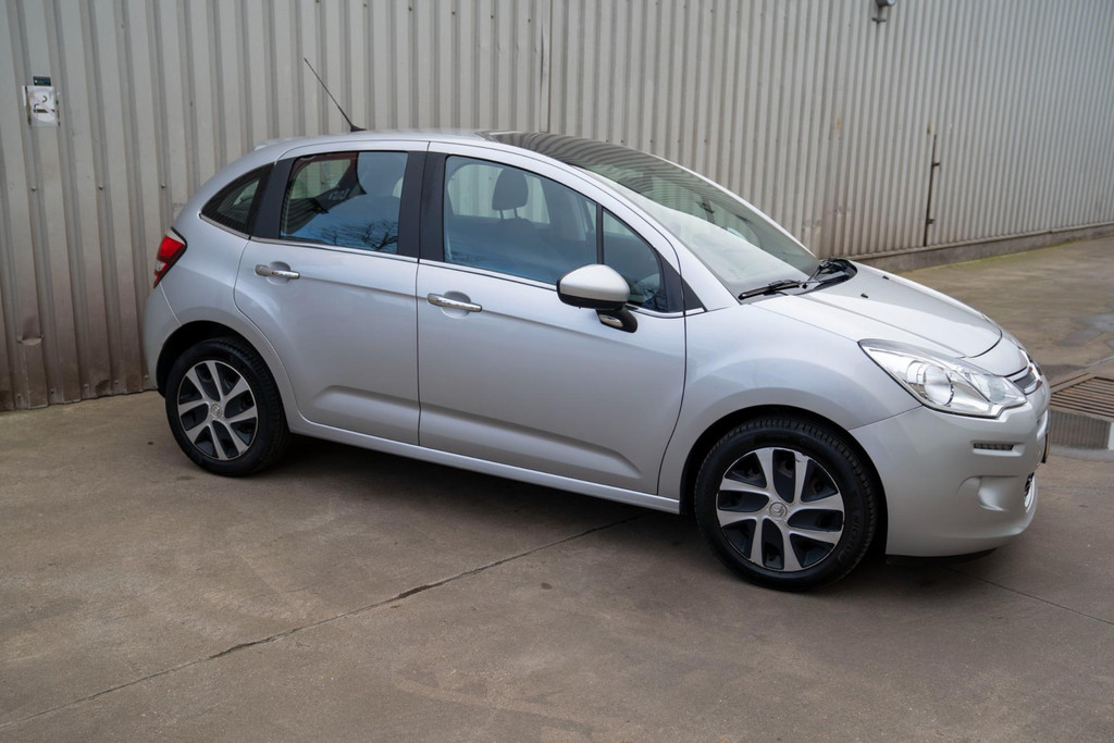 Citroën C3 1.2 PureTech Selection 50156813-2.jpg | T & L Auto's