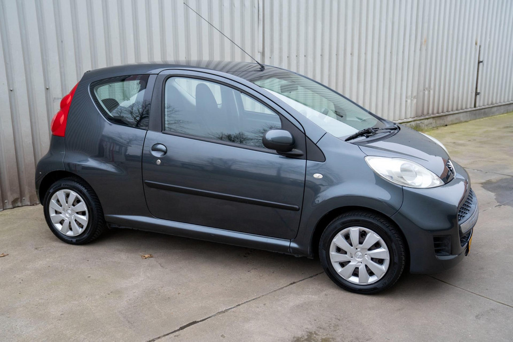Peugeot 107 1.0-12V Sublime 50993881-2.jpg | T & L Auto's