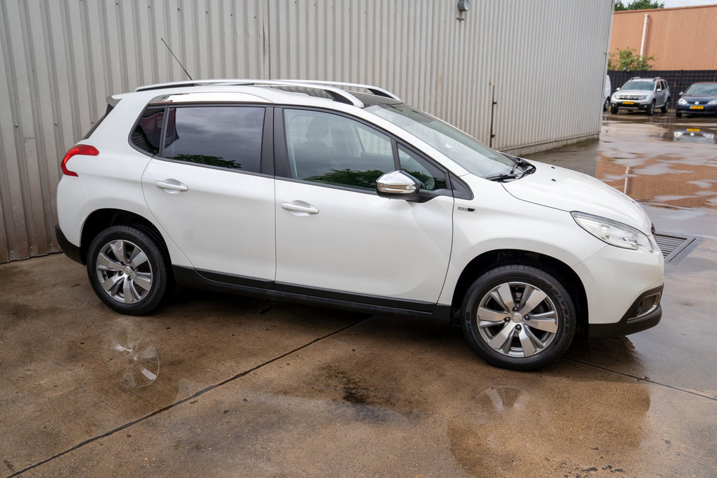 Peugeot 2008 1.2 PureTech Style 54121912-2.jpg | T & L Auto's