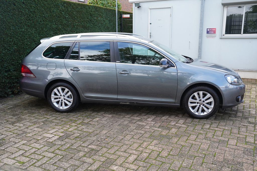 Volkswagen Golf Variant 1.2 TSI Highline BlueMotion 56781170-1.jpg | T & L Auto's